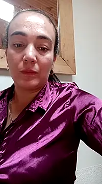Snapshot of skayhot_ chatting on 03-15-25, 03:48 skayhot online show from 03-15-25, 03:48