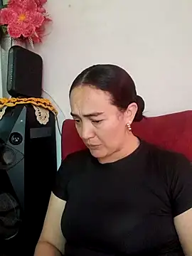 Snapshot of skayhot_ chatting on 09-10-25, 03:01 skayhot online show from 09-10-25, 03:01