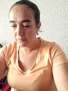 Snapshot of skayhot_ chatting on 09-26-25, 01:48 skayhot online show from 09-26-25, 01:48