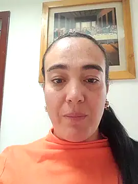 Snapshot of skayhot_ chatting on 09-27-25, 02:33 skayhot online show from 09-27-25, 02:33