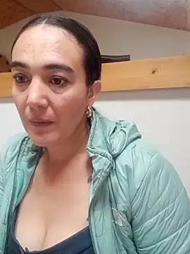 Snapshot of skayhot_ chatting on 10-03-25, 01:41 skayhot online show from 10-03-25, 01:41