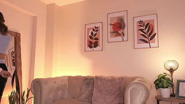 DahianaWalcott online show from 02-23-26, 02:58