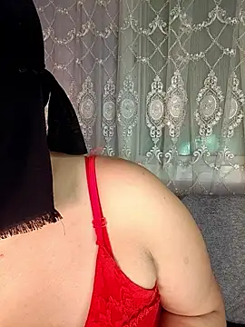 Snapshot of Cat_Sharisa chatting on 01-12-26, 09:58 Cat Sharisa online show from 01-12-26, 09:58