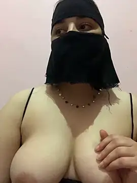 Miss-Soka online show from 12-15-24, 05:10