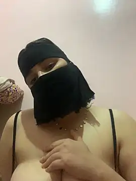 Miss-Soka online show from 12-21-24, 05:51