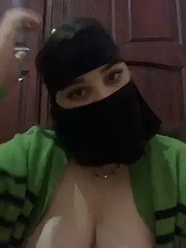 Miss-Soka online show from 12-30-24, 05:15