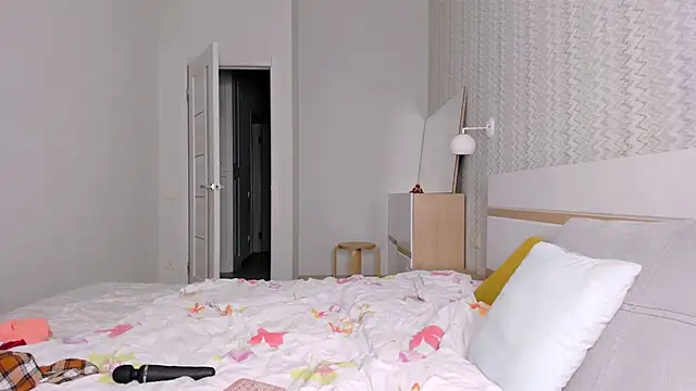 Clear Angel online show from 09-20-25, 02:34