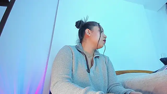 emiily15   online show from 03-02-25, 01:04