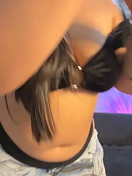 emiily15   online show from 10-30-25, 09:15