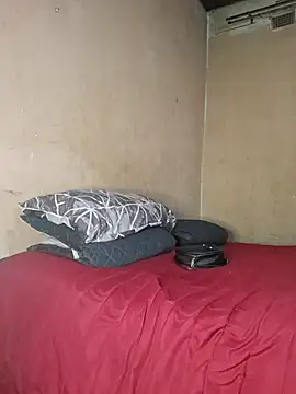 Goodgirlsue 77 online show from 10-20-25, 03:56