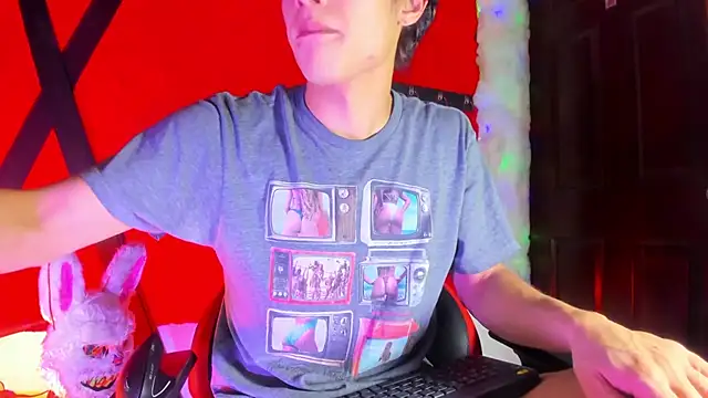 LilOwen  online show from 02-14-26, 05:43