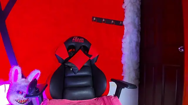 LilOwen  online show from 03-21-26, 09:07