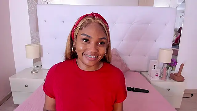 Isla Scott online show from 11-29-25, 11:13