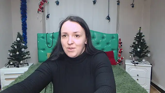 IsabelBlackberry online show from 12-27-24, 09:17