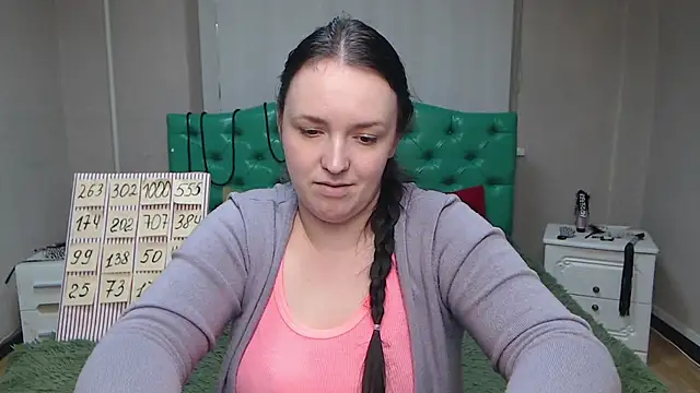 IsabelBlackberry online show from 01-30-25, 03:08