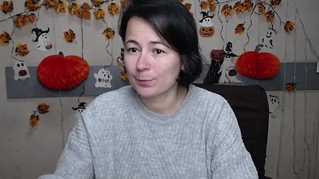 MarieSho online show from 10-28-25, 07:23