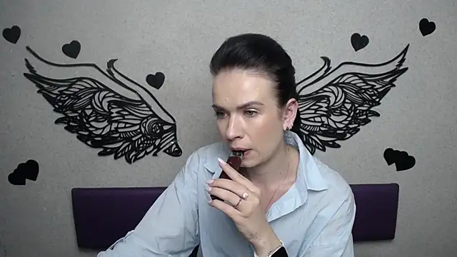 JasmineKouch online show from 09-24-25, 05:16