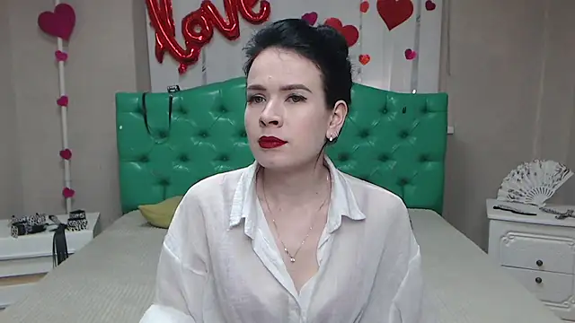 JasmineKouch online show from 04-17-26, 06:05