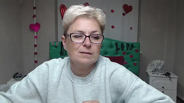 EmiliaGree online show from 10-05-25, 05:00