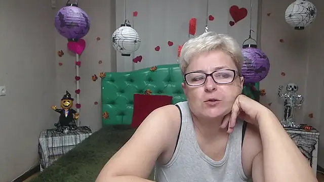 EmiliaGree online show from 11-01-25, 06:21