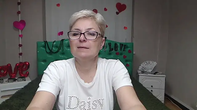 EmiliaGree online show from 11-19-25, 06:19