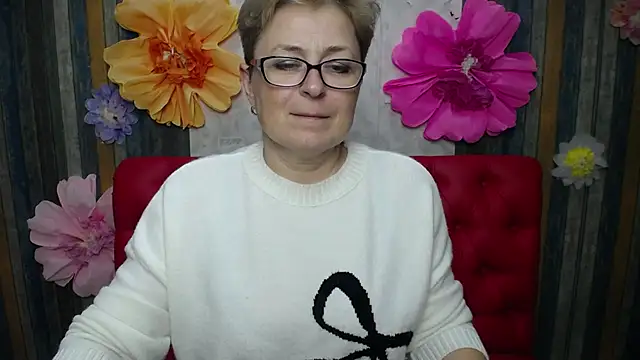 EmiliaGree online show from 05-14-26, 05:09