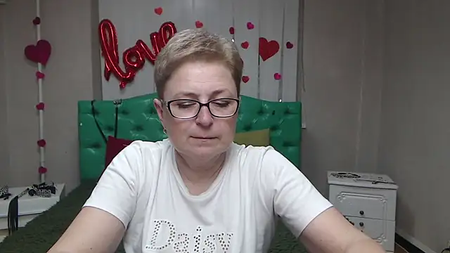 EmiliaGree online show from 05-22-26, 05:07