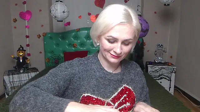 OliviaHorst online show from 11-09-25, 06:17