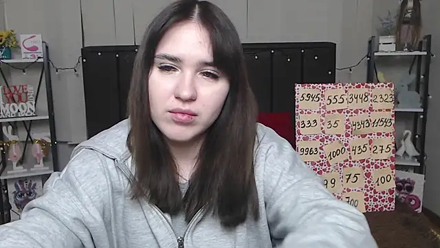 LauraHlot online show from 02-03-25, 12:58