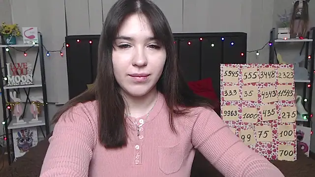 LauraHlot online show from 02-05-25, 06:15