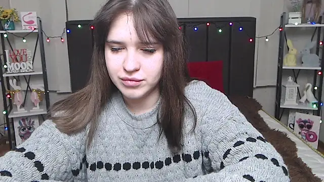 LauraHlot online show from 02-10-25, 12:52