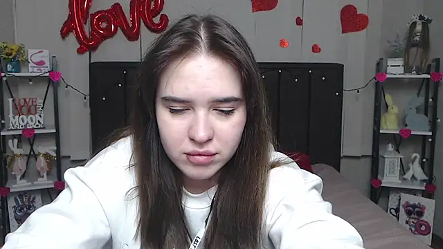 LauraHlot online show from 03-07-25, 01:53