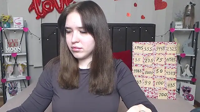 LauraHlot online show from 03-21-25, 07:00