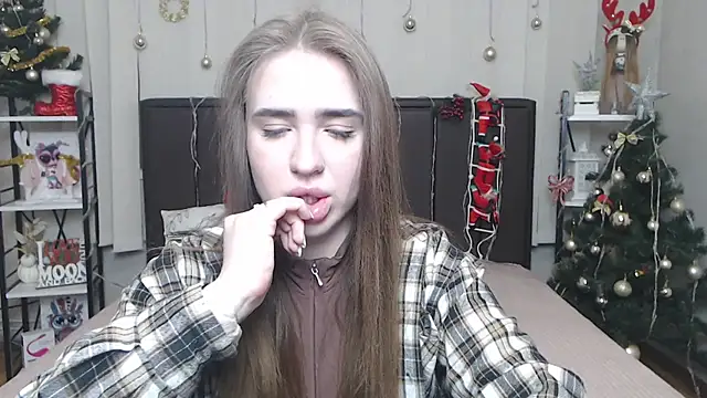 LauraHlot online show from 01-10-26, 06:42