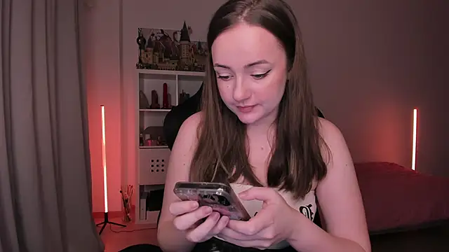 Snapshot of WalkingGirl chatting on 01-29-25, 07:00 WalkingGirl online show from 01-29-25, 07:00