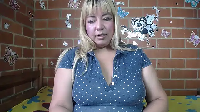 Snapshot of jones-scarlet chatting on 10-22-25, 01:11 jones-scarlet online show from 10-22-25, 01:11