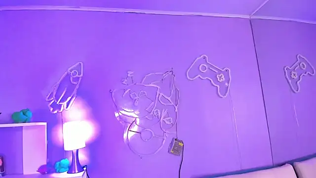 Camiila Osorio online show from 11-19-25, 07:25