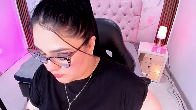 Camiila Osorio online show from 04-01-26, 08:17