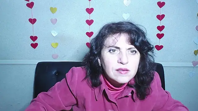Snapshot of LuciaMii chatting on 02-03-25, 06:02 LuciaMii online show from 02-03-25, 06:02
