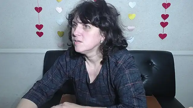 Snapshot of LuciaMii chatting on 02-07-25, 12:06 LuciaMii online show from 02-07-25, 12:06