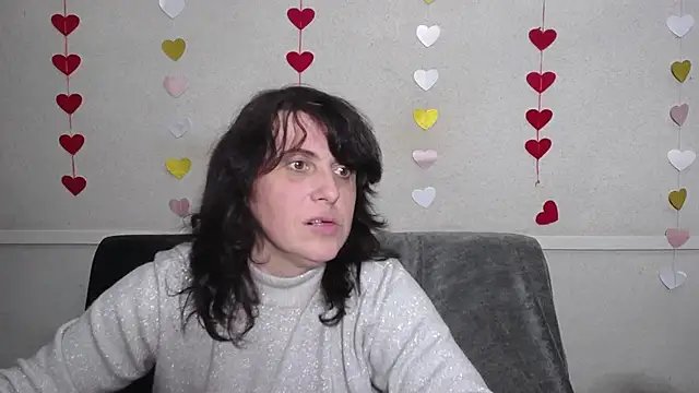 Snapshot of LuciaMii chatting on 02-26-25, 03:10 LuciaMii online show from 02-26-25, 03:10