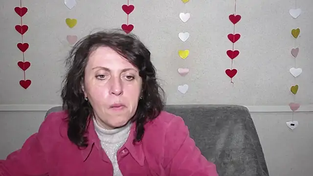 Snapshot of LuciaMii chatting on 02-28-25, 06:09 LuciaMii online show from 02-28-25, 06:09