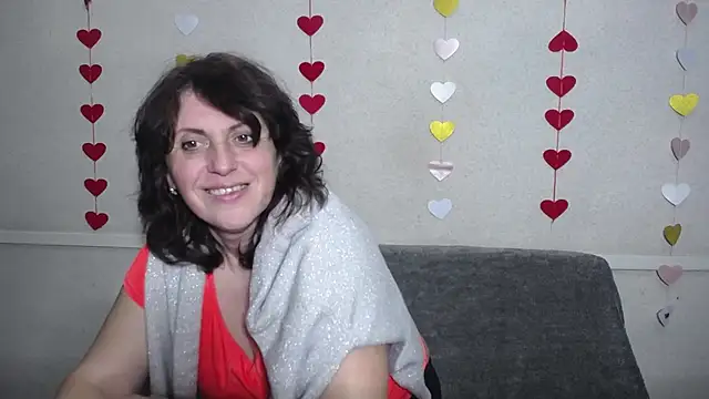 Snapshot of LuciaMii chatting on 03-07-25, 12:26 LuciaMii online show from 03-07-25, 12:26