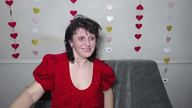 Snapshot of LuciaMii chatting on 03-18-25, 03:53 LuciaMii online show from 03-18-25, 03:53