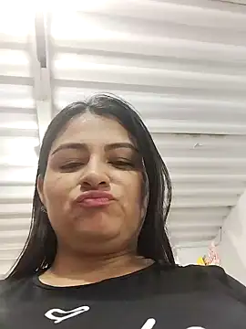 Linda Lars online show from 01-01-25, 03:13