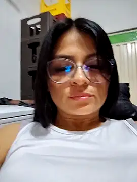 Linda Lars online show from 04-16-26, 02:12