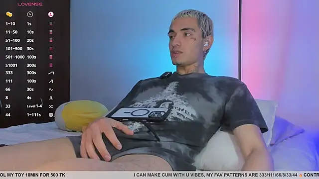 Snapshot of jackfrost_18 chatting on 07-18-26, 12:37 jackfrost 18 online show from 07-18-26, 12:37