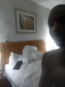 SirSubtrainer online show from 01-04-25, 07:55