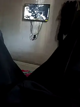 White devil02 online show from 02-20-25, 10:48