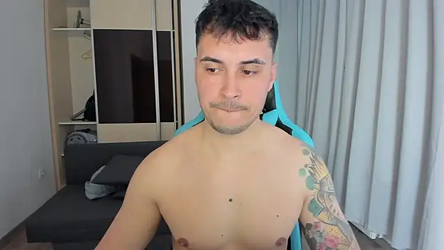 MatMalonne online show from 04-11-26, 01:37